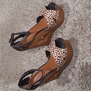 Jessica Simpson Size 6.5 Wedges